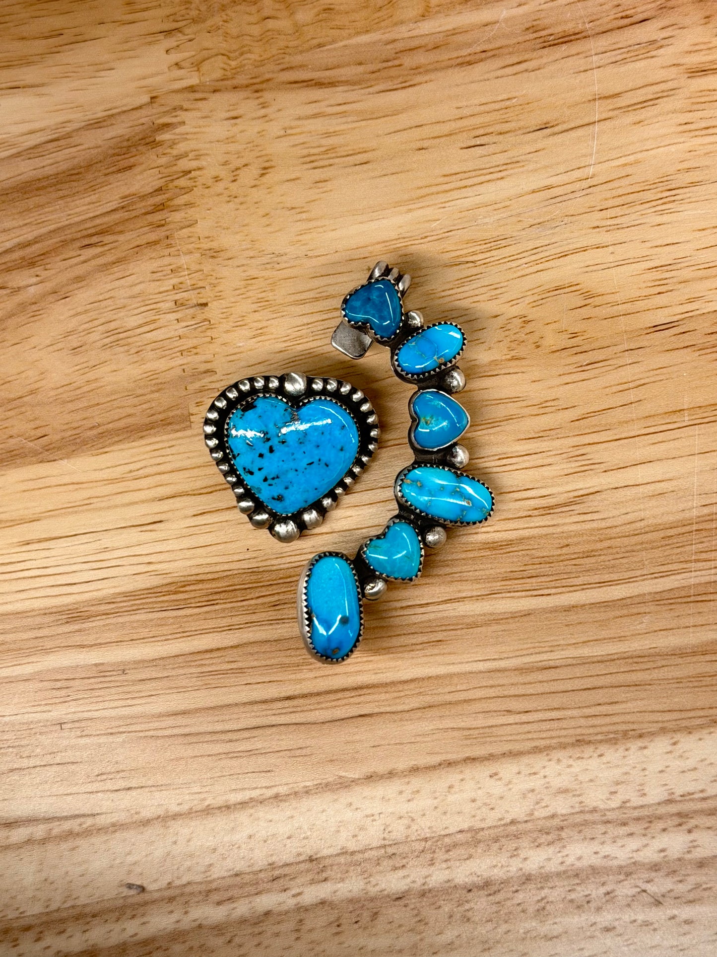 I Heart Turquoise Crawler Stud earrings